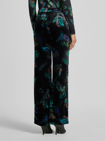 Marc Cain Wide Fit Hose aus Samt im Allover-Look Dunkelgruen 5