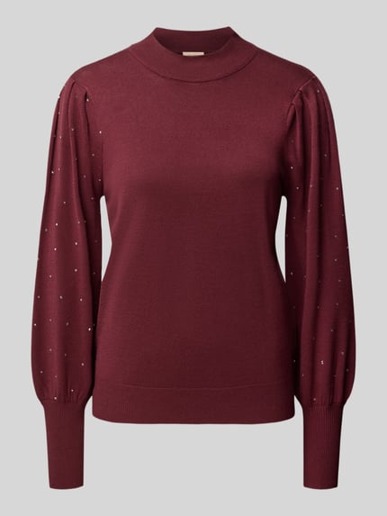 Produktfoto, Strickpullover mit Ziersteinbesatz von FREE/QUENT in Dunkelrot, Stehkragen, Ballonärmel, gerippte Abschlüsse, taillierte Passform