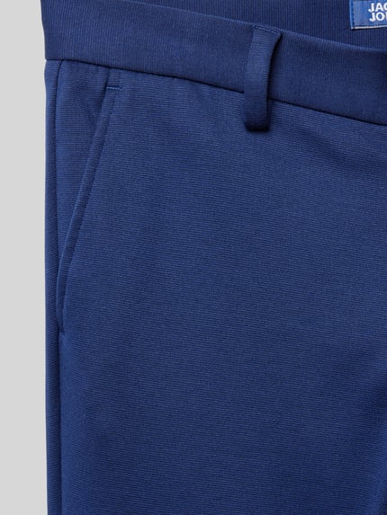 JACK & JONES Chinosy o kroju slim fit z ozdobnymi szwami i dodatkiem wiskozy model ‘JAXON’ Niebieski 2
