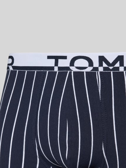 Produktfoto, Trunks aus Baumwoll-Mix im 2er-Pack von Tom Tailor, navy mit weißen Streifen, elastischer Label-Bund, unifarben, Nahaufnahme Vorderseite