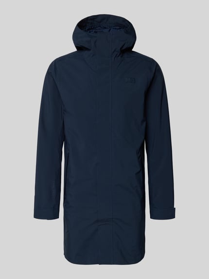 Produktfoto, dunkelblauer Regular Fit Regenmantel mit Logo-Detail Modell 'Brussel' von Helly Hansen, glatte Textur, Kapuze, Eingrifftaschen
