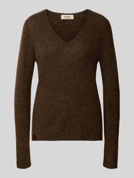 Produktfoto, Strickpullover mit Woll-Anteil Modell 'Mape' von MOS MOSH in Dunkelbraun, taillierte Passform, V-Ausschnitt, glatte Textur