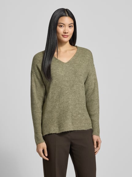 VERO MODA Regular Fit Strickpullover mit V-Ausschnitt Modell 'CREWLEFILEGLITTER' Oliv 4