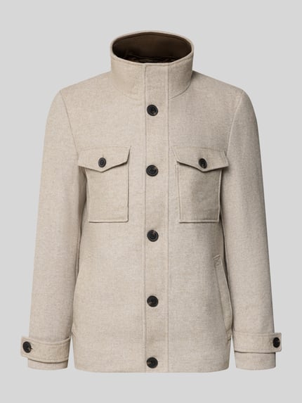 Produktfoto, Jacke im 2-in-1-Look von Christian Berg Men aus Material-Mix mit Woll-Anteil, beige, große Knöpfe, Stehkragen, Regular Fit