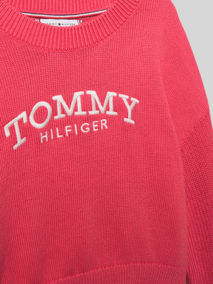 Productfoto, Loose Fit Strickpullover aus reiner Baumwolle van Tommy Hilfiger Teens, uni rood, gebreide textuur, labelstiksel, katoenen materiaal.