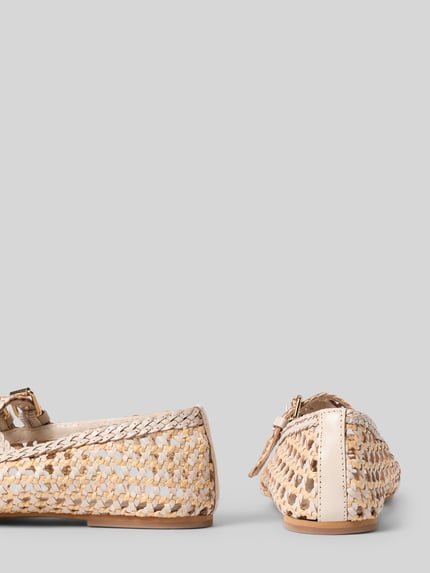 Productfoto, 'Ballerinas aus Leder-Mix in Flecht-Optik' van INUOVO, leermix, vlechtlook, semi-transparant, siergesp, gladde zool, hakhoogte maat 40: 1 cm