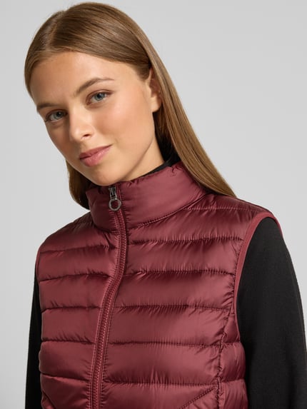 s.Oliver RED LABEL Kamizelka pikowana o kroju slim fit ze stójką Bordowy 3