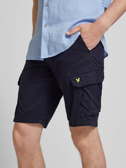 Lyle & Scott Regular FIt Cargoshorts mit Logo-Stitching Modell 'WEMBLEY' Dunkelblau 3