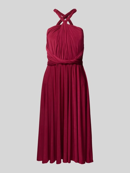 Produktfoto, Knielanges Cocktailkleid mit tiefem V-Ausschnitt von Rose Avenue in sattem Rot, taillierter Schnitt, Taillenband, fließender Stoff, Rückseitig gekreuzte Träger, Knielänge, Rückenlänge 44 cm bei Größe S.