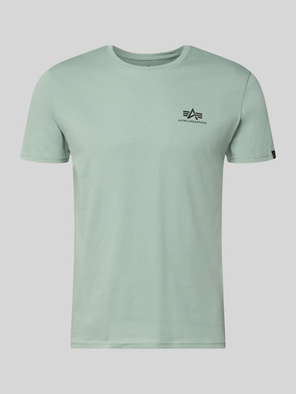 Produktfoto, T-Shirt mit Label-Details Modell 'BASIC' von Pegador, bawełna, krój regular fit, okrągły dekolt, jasny miętowy kolor
