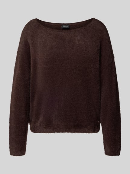 Produktfoto, Regular Fit Pullover mit Viskose-Anteil von s.Oliver BLACK LABEL in dunklem Braun, weiche texturierte Oberfläche, neutraler Hintergrund