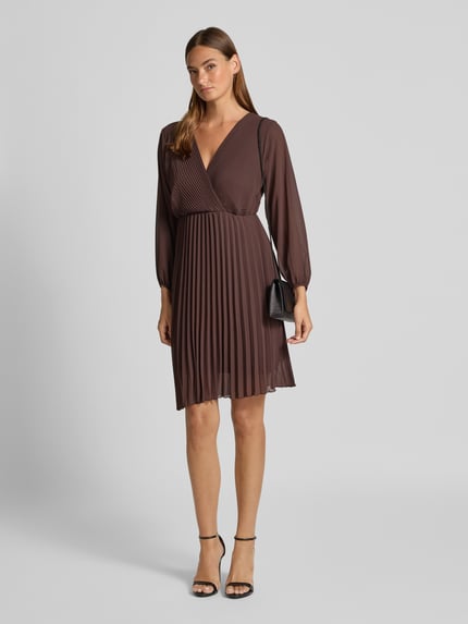 ZABAIONE Knielanges Kleid mit Plisseefalten Modell 'Im44sa' Mittelbraun 1