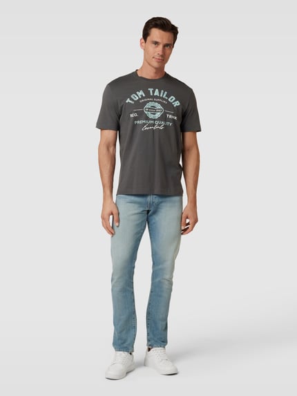 Tom Tailor Regular Fit T-Shirt aus reiner Baumwolle mit Label-Print Mittelgrau 1