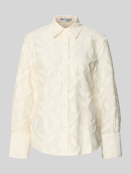 Produktfoto, Bluse aus Viskose-Mix mit Strukturmuster Modell 'CRUZ' von Mango, Regular-Fit, Hemdblusenkragen, Knopfleiste, cremefarben