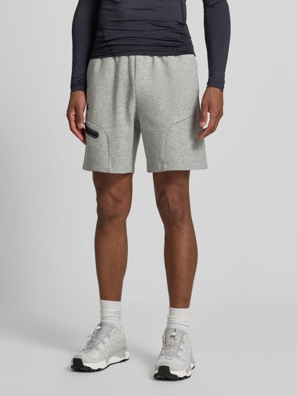 Under Armour Shorts mit Reißverschlusstasche Hellgrau 4