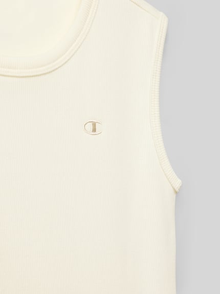 Productfoto, Regular Fit Top mit Logo-Stitching van CHAMPION in crèmekleur, katoenmix, ronde hals, structuurdetails, kindertop, detailopname