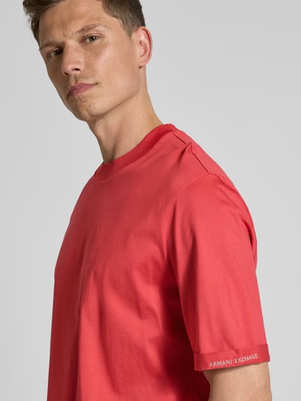 Armani Exchange T-Shirt mit geripptem Rundhalsausschnitt Hellrot 3