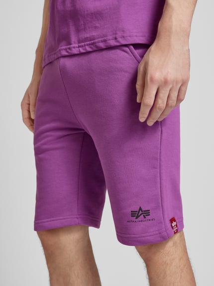 Alpha Industries Szorty z dzianiny dresowej o kroju regular fit z nadrukiem z logo Jasnośliwkowy 3