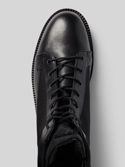 Produktfoto, schwarze Stiefel / Boots aus echtem Leder Modell 'tela mario' von JOOP! SHOES, glatte und strukturierte Oberfläche, Draufsicht