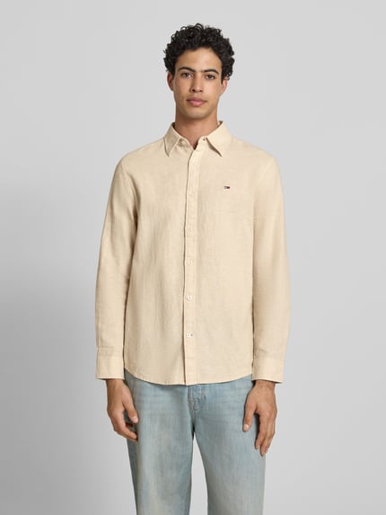 Tommy Jeans Regular Fit Freizeithemd aus Leinen-Baumwoll-Mix Beige 4