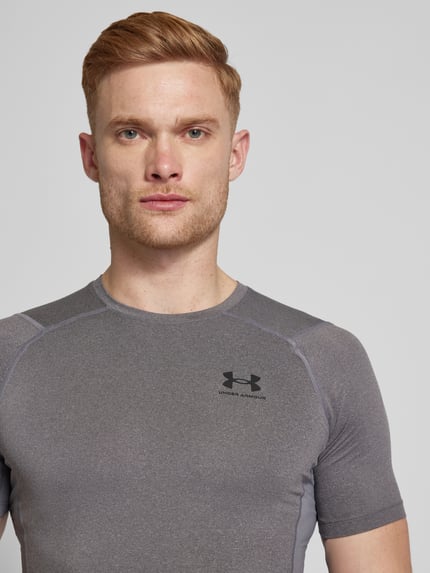 Under Armour T-shirt z o kroju slim fit z nadrukiem z logo Antracytowy 3