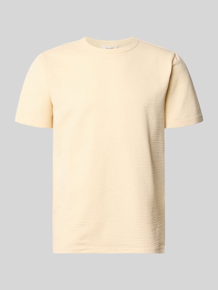 Produktfoto, Regular Fit T-Shirt aus Baumwoll-Mix Modell 'SANDER' von SELECTED HOMME in Unifarbe Beige, Seersucker-Struktur, Rundhals, Kurzarm.