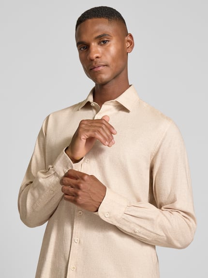 CG – CLUB of GENTS Freizeithemd mit Knopfleiste Modell 'Harmon' Offwhite 3