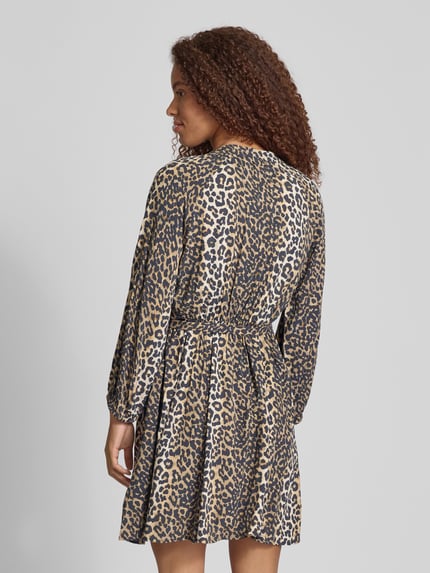 ONLY Getailleerde mini-jurk van pure viscose, model 'NOVA' Zand - 5