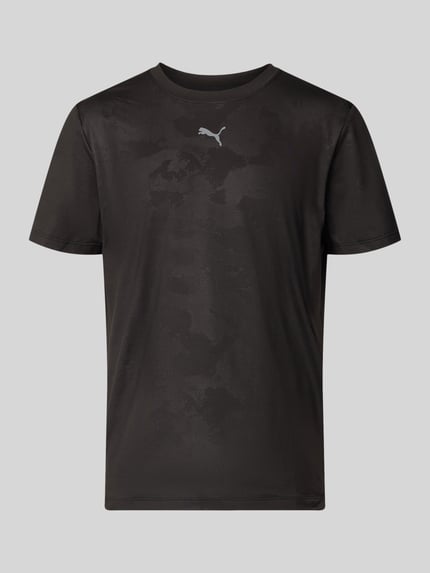 Produktfoto, T-Shirt mit Label-Detail Modell 'CLOUDSPUN' von PUMA PERFORMANCE in Schwarz, elastischer Material-Mix, gerader Schnitt, Rundhalsausschnitt, Rückenlänge 63 cm bei Größe M