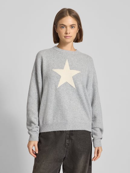 REVIEW Oversized Strickpullover mit Rundhalsausschnitt Hellgrau Melange 4