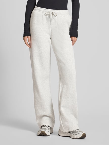 Gina Tricot Spodnie dresowe o kroju straight fit z tunelem Jasnoszary melanż 4