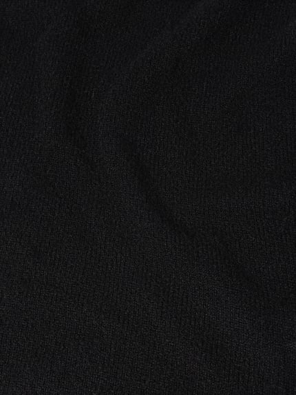 Productfoto, zwarte structuur met zachte textuur, rechthoekig, detail van Schal aus reinem Kaschmir in rechteckiger Form van Christian Berg Woman, Dames, kasjmier, Breedte bij maat 1: 270 cm, Lengte bij maat 1: 45 cm