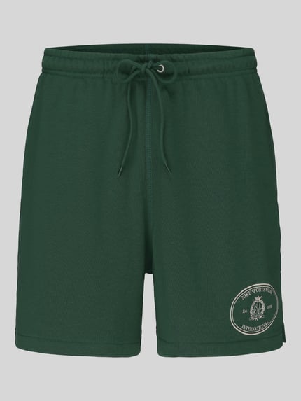 Produktfoto, grüne Regular Fit Sweatshorts aus Baumwoll-Mix von Nike, strukturierte Oberfläche, Herren Sweatshorts von Nike