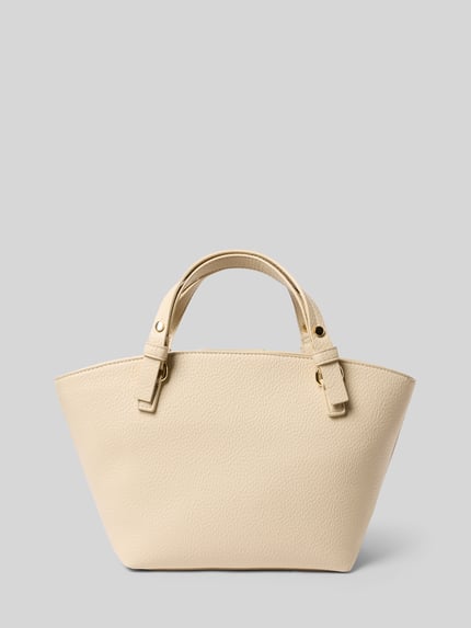 Produktfoto, torebka z zawieszką model 'HYBRIS' od VALENTINO BAGS w kolorze jasnego beżu, faktura skóropodobna, uchwyty, główna przegroda zapinana na zamek błyskawiczny, detal z logo, przegródka zapinana na zamek błyskawiczny wewnątrz, szerokość w rozmiarze 1: 35 cm, długość w rozmiarze 1: 22 cm, głębokość w rozmiarze 1: 15 cm, długość paska na ramię w rozmiarze 1: 38 cm