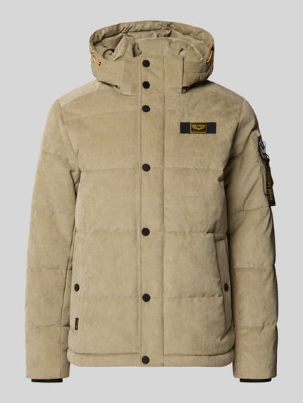 Produktfoto, Jacke mit Kapuze und Label-Patch Modell 'GOBBLER' von PME Legend in Beige mit Reiß- und Druckknopfverschluss, strukturierte Oberfläche