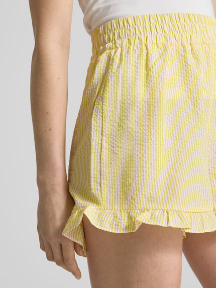 A-view Relaxed Fit Shorts mit Strukturmuster Modell 'Sonja' GELB 3