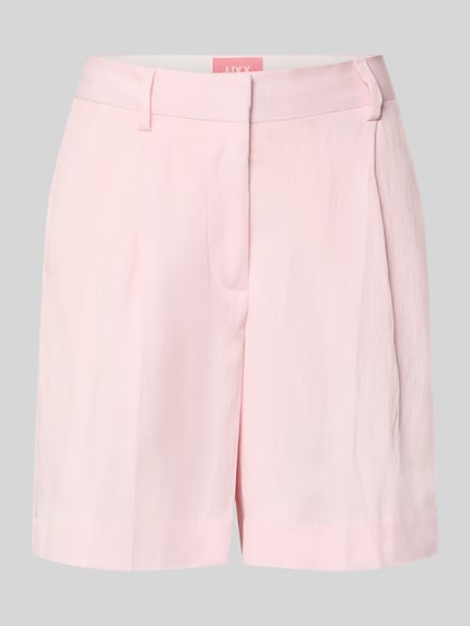 Produktfoto, Shorts mit Gesäßleistentasche Modell 'EMMA' von JJXX in zartem Rosa, lockerer Schnitt, glatte Textur, Haken- und Reißverschluss, französische Eingrifftaschen, Bundweite 37 cm, Innenbeinlänge 14 cm bei Größe S