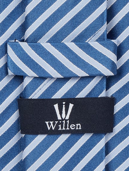 Productfoto, Krawatte aus Seide van Willen, blauwe en witte strepen, pure zijde, klassieke vorm, breedte 7 cm, detailopname