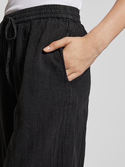 VERO MODA Comfort Fit Weite Hose im Denim-Look Modell 'ANDIE' Black 3