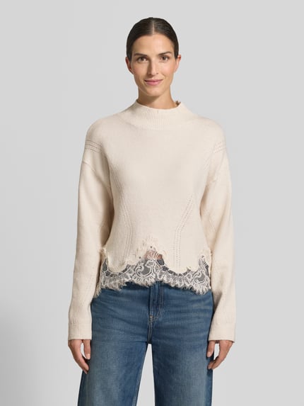 GUESS Regular Fit Strickpullover aus reiner Baumwolle mit Spitzensaum Beige 4