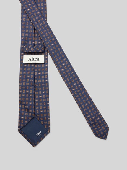 Productfoto, Krawatte aus reiner Seide mit Label-Detail van altea, marineblauw met geometrisch patroon, klassieke pasvorm, 8 cm breed.