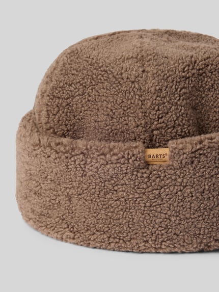 Productfoto, bruine Mütze mit breitem Umschlag model 'Teddybow' van Barts voor dames van zacht teddybont, grove textuur
