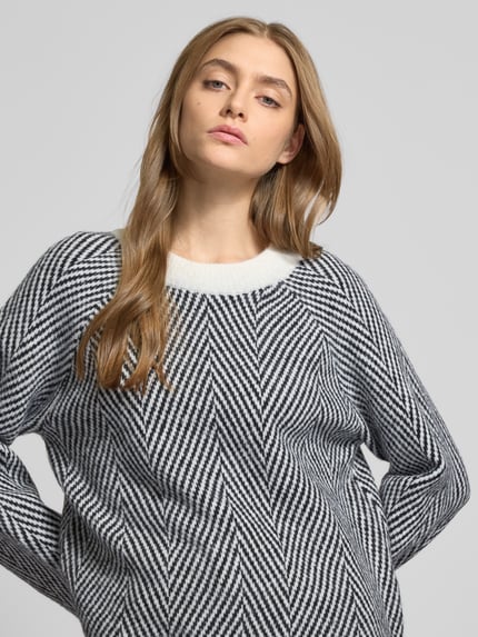 PIECES Regular Fit Strickpullover mit Wollanteil Modell 'OLENA' Metallic Black 3