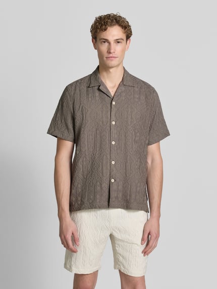 Lindbergh Modern Fit Freizeithemd mit Strukturmuster Khaki 4