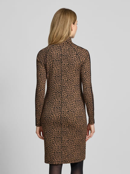 Marc Cain Knielanges Kleid mit Hemdblusenkragen Camel 5