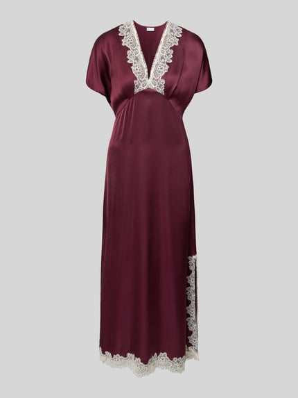 Produktfoto, Maxikleid aus Viskose mit Spitzenbesatz von Jake*s Collection, bordowy, linia a, dekolt w serek, obszycie koronką, długość tyłu 133 cm, szerokość w rozmiarze 36: 52 cm, długość rękawów 13 cm
