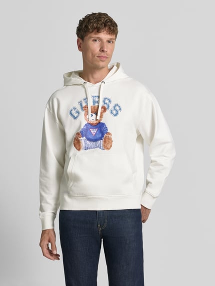 GUESS bluza z kapturem z nadrukiem z logo i kieszenią kangurka Biały 4