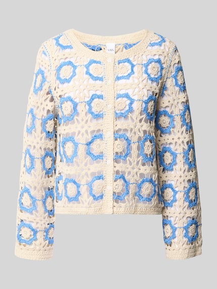 Produktfoto, Strickjacke in Häkel-Optik Modell 'YASCITOVA' von YAS aus Reine Baumwolle, Gerader-Schnitt, cremeblau, florale Textur, Rundhalsausschnitt, Knopfleiste, Rückenlänge 51 cm, Ärmellänge 60 cm, Größe S.