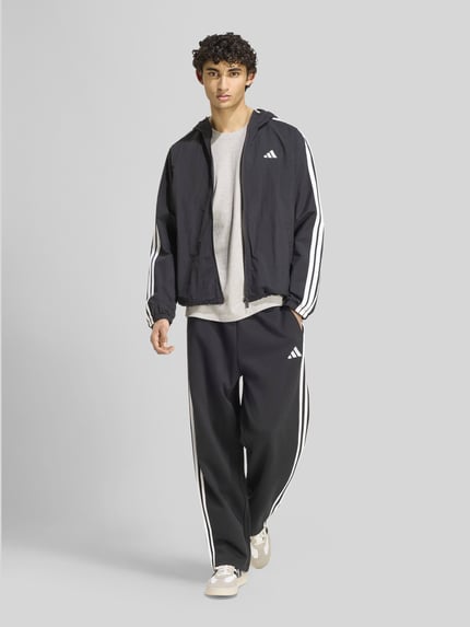 adidas Sportswear Spodnie dresowe o kroju loose fit z detal z logo Czarny 1