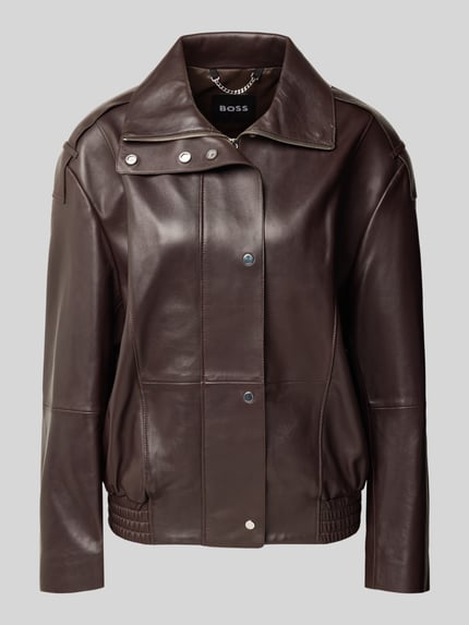 Produktfoto, Lederjacke mit Schulterklappen Modell 'Savani' van BOSS in effen bruin leerlook met platte kraag, ritssluiting, drukknopen, ritszakken, naden, schouderpatten, ritsdetails, labeldetail